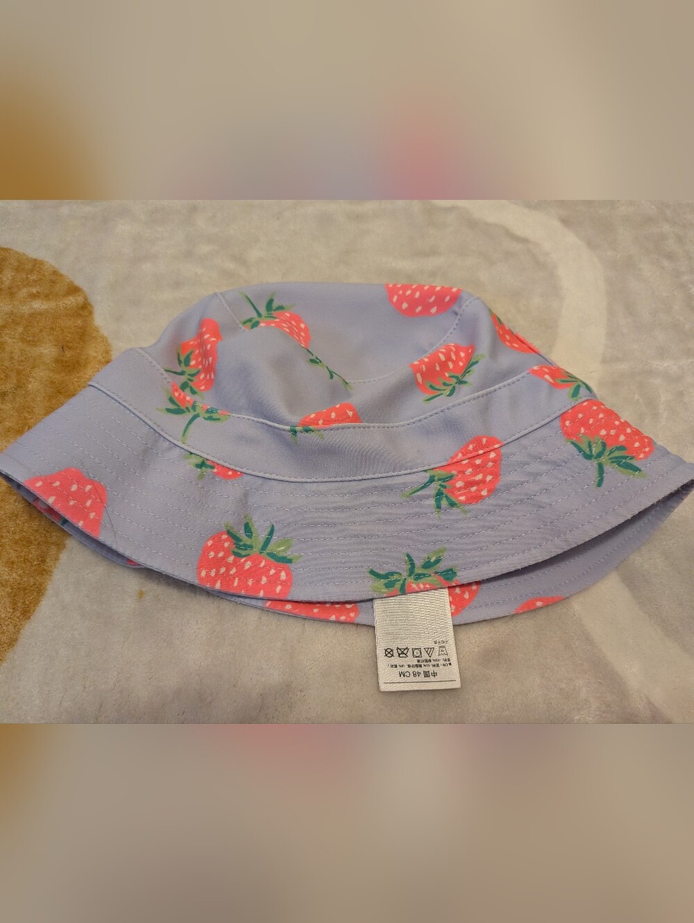18 Month BabyGap Girls Strawberry Hat - Free With Any Bundle